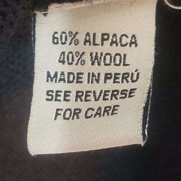 Beyond Threads Black Alpaca Wool Blend Cape - Picture 10 of 14